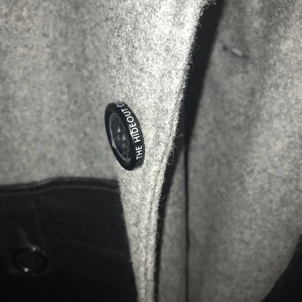 Women’s Wool Winter Coat - Picture 15 of 15